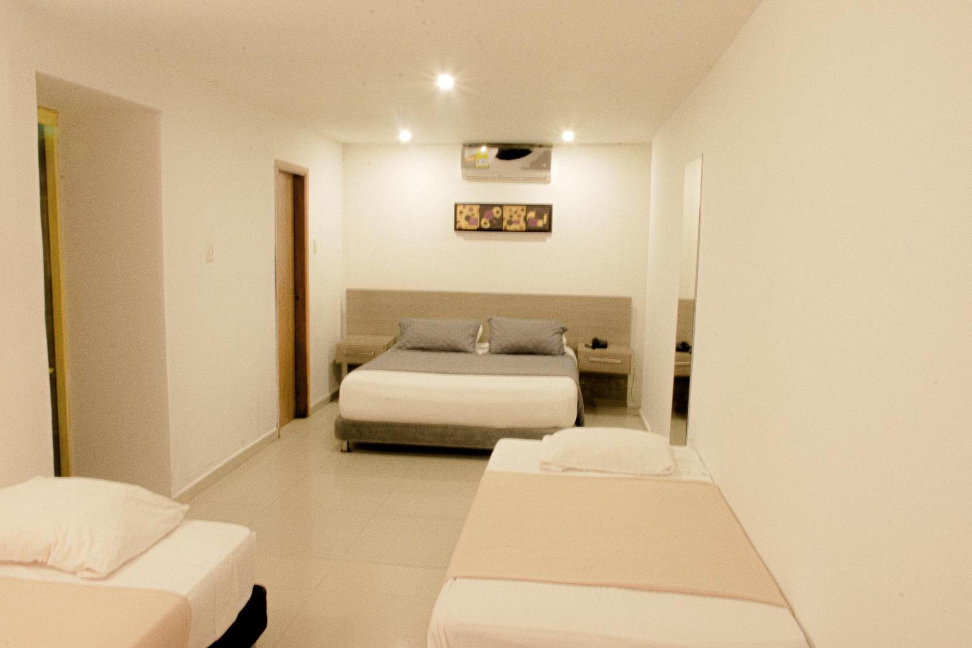 Hotel Yivinaca Barranquilla  Extérieur photo